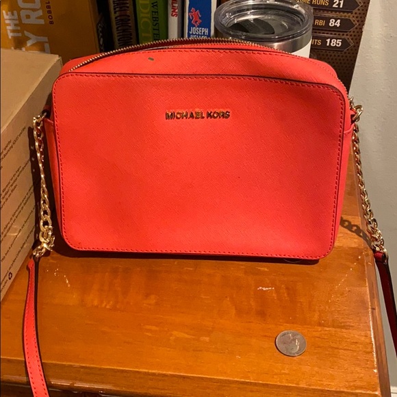 Pink Michael Kors Cross Body - Like New! - Picture 1 of 2